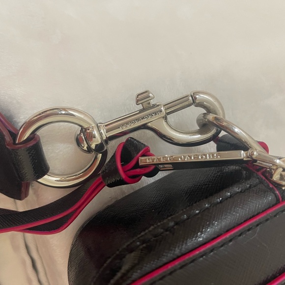 Marc Jacobs The Confetti Snapshot Crossbody Bag with Pink Strap - Picture 6 of 9